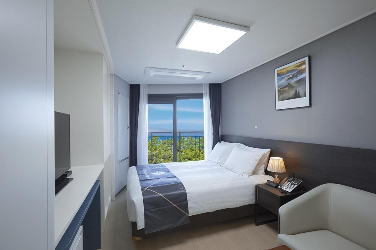 Sokcho Chonpines Beach Hotel Exterior foto